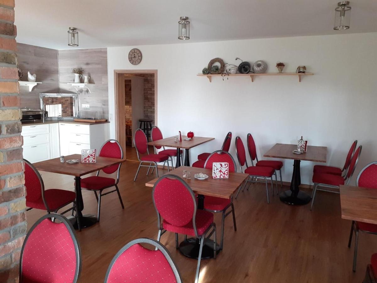 Landhaus Zum Mushof Hotel Wethen Екстериор снимка