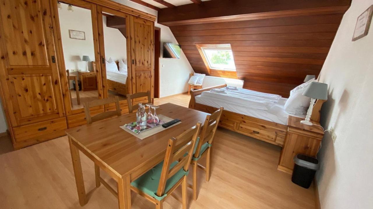 Landhaus Zum Mushof Hotel Wethen Екстериор снимка